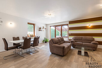 Prodej rodinného domu 240 m², pozemek 569 m² U potoka, Kobyl - 4