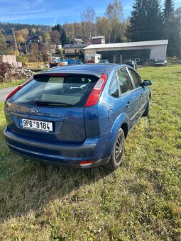 Ford Focus 1.6 74kW rv. 2006 STK 09/26 zimní pneu - 4