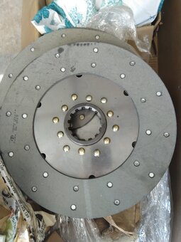 lamela hlavnej spojky DT-75 - 4