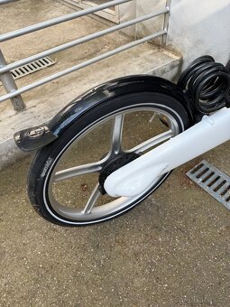 Prodám elektrokolo Gocycle – DESIGNOVKA DO MĚSTA - 4