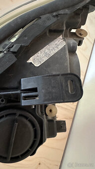 Pravé přední světlo bi xenon BMW Z4 E89 - 4