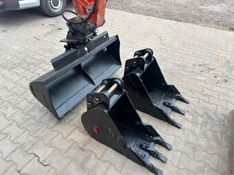 Kubota u27-4 Minibagr 2,7T + 3x lžíce - 4
