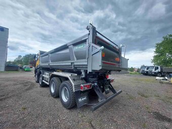 IVECO AD410T46W 8x8 sklápěč - 4