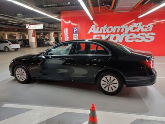 Mercedes E 200 d - 4