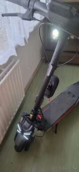 Segway eKickScooter ZT3 Pro E - 4
