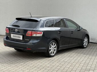 Toyota Avensis 2.2D , 110 kW nafta, 2011 - 4