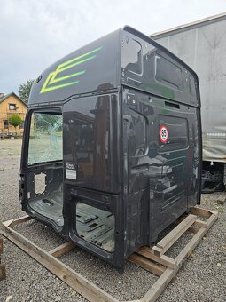 Kabina Renault T High 520 (2022) – holá, nekompletní - 4