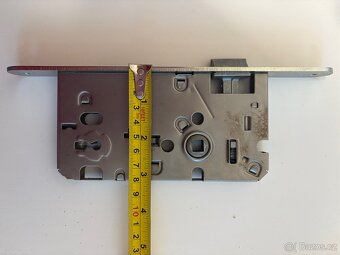 Zámek zadlabávací - 4