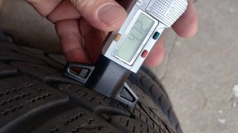 Sada zimni pneu 205/50-17 Bridgestone okolo 4,5-5,5mm - 4