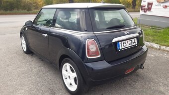 Mini cooper r56 1.6 88kw - 4