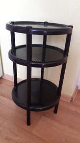 STOLEČEK kulatý odkládací s poličkami, černý - 4