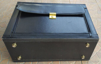 Hezký cestovní / pilotní kufr - 4