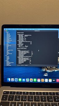 Apple MacBook Air M1 13" 8GB RAM 256GB SSD disc - 4