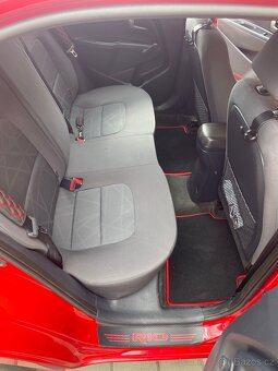 Set koberečků Kia Rio III - 4