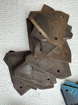 Náhradní díly na sekačka mf 70 - originál - 4