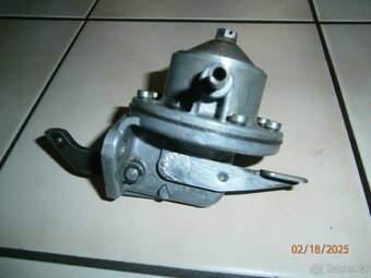 benzinové čerpadlo Š 100, 1000MB - 4