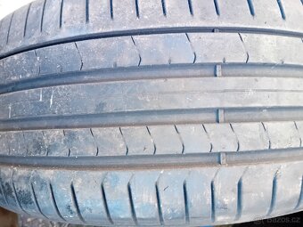 Prodám Sadu pneu 245/40/19 Pirelli, Letni - 4