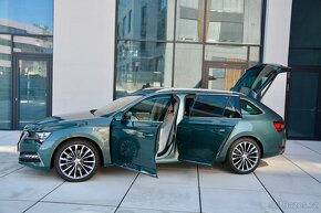 ŠKODA Superb Combi L&K 2,0 TDI 147 kW 7-st aut 4x4 PANORAMA - 4