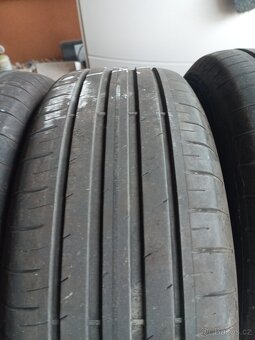 205/55/16 Goodyear - 4