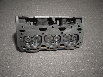 hlava pro motor Mercruiser 4,3 - 4
