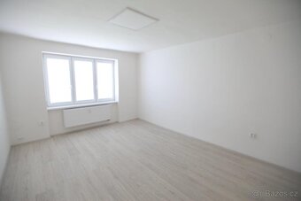 Pronájem byt 2+1 v Kolíně 60 m2 po nedávné rekonstrukci - 4