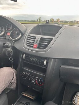 Peugeot 207 - 4