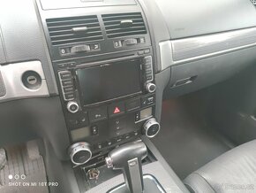 VW Touareg 3.0Tdi 176Kw  4x4 Webasto dálkové NAVI KAMERA - 4