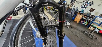 Vidlice Rock Shox Pike RCT3 stavitelná 160mm - 4