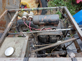 Traktor Trabant - 4
