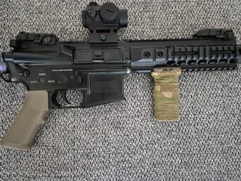 Airsoft puška M4 - 4