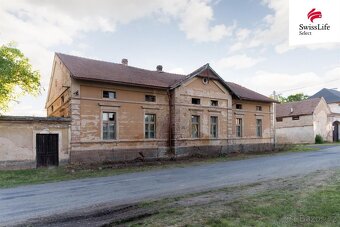 Prodej rodinného domu 620 m2, Klobuky - 4