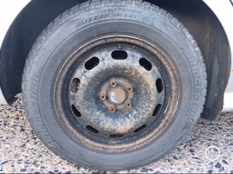 OCTAVIA ZIMNÍ BARUM 195/65R15 TOP STAV - 4