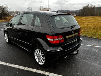 Mercedes Benz B150 - 4