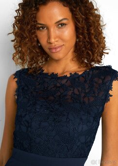 Nádherné dlouhé společenské šaty 40/42 - 4