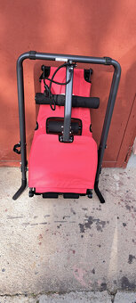 Posilovací stroj BACKLOUNGE - 4