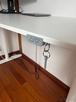 Polohovací pracovní stůl - 4