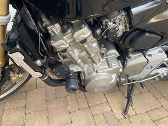 Hornet CB 600F - 4