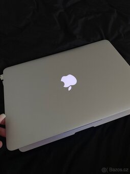 MacBook Air - 4