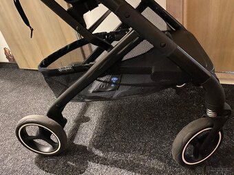 Cybex beezy lava grey - 4