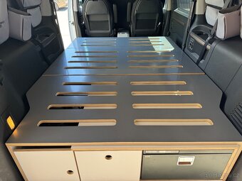 Obytná vestavba Toyota ProAce Verso L2 - 4