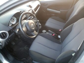 Mazda 2 - 4