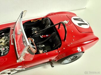 Závodní vůz Exoto Shelby Cobra #14 - 4