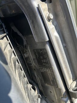 Kia Sorento 2.5 CRDI nepojizdné - 4