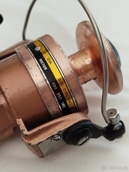RYBÁŘSKÝ NAVIJÁK DAIWA B-250RL - 4