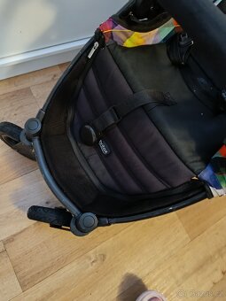 Kočárek britax - 4