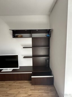 OBÝVACÍ STĚNA - 4