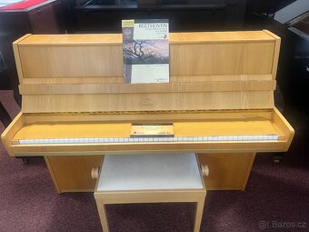Menší piano May - Berlín se zárukou 2 roky, doprava zdarma. - 4