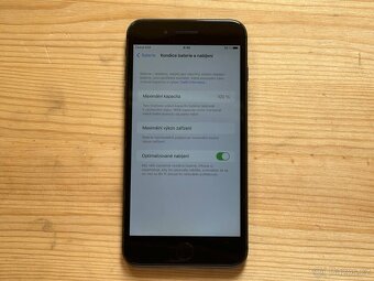 Apple iPhone 8 Plus – 64GB Black, 100% baterie + pouzdro - 4