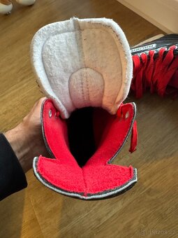 Bauer brusle NSX jr. velikost 35 - 4