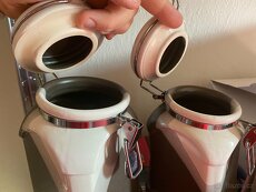 Dvě keramické dózy - 4